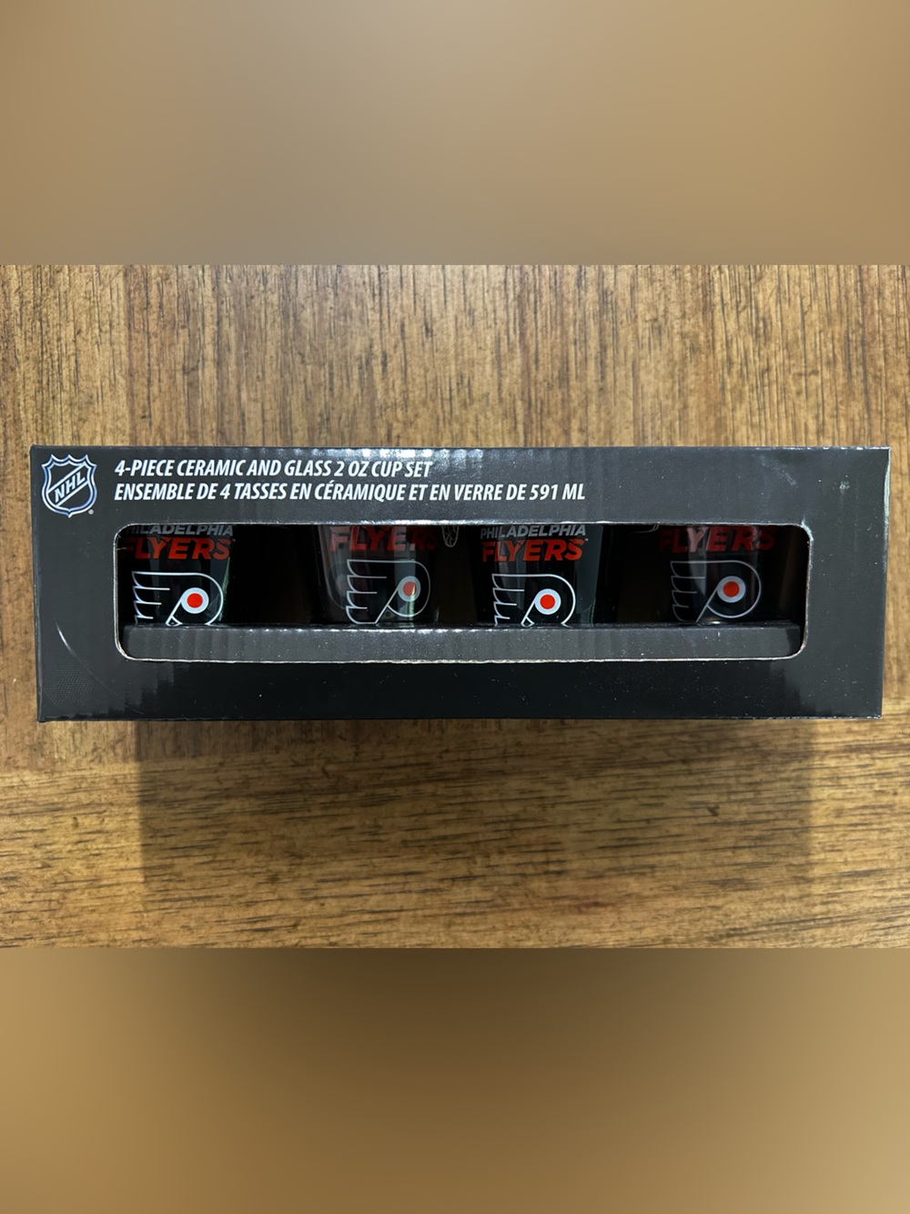 NEW NHL Philadelphia Flyers Shot Glass Set - Set includes 4-2oz glasses 🏒
